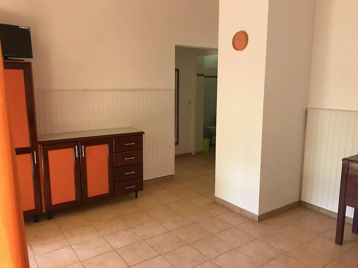 Hotel Bungalows Petite Tracee Gros-Morne 0*,  Martinik